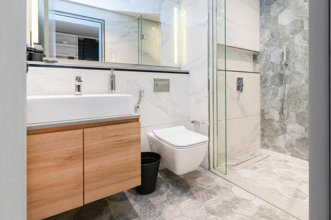 Prime Location I High Floor I Furnished Studio * Dubai