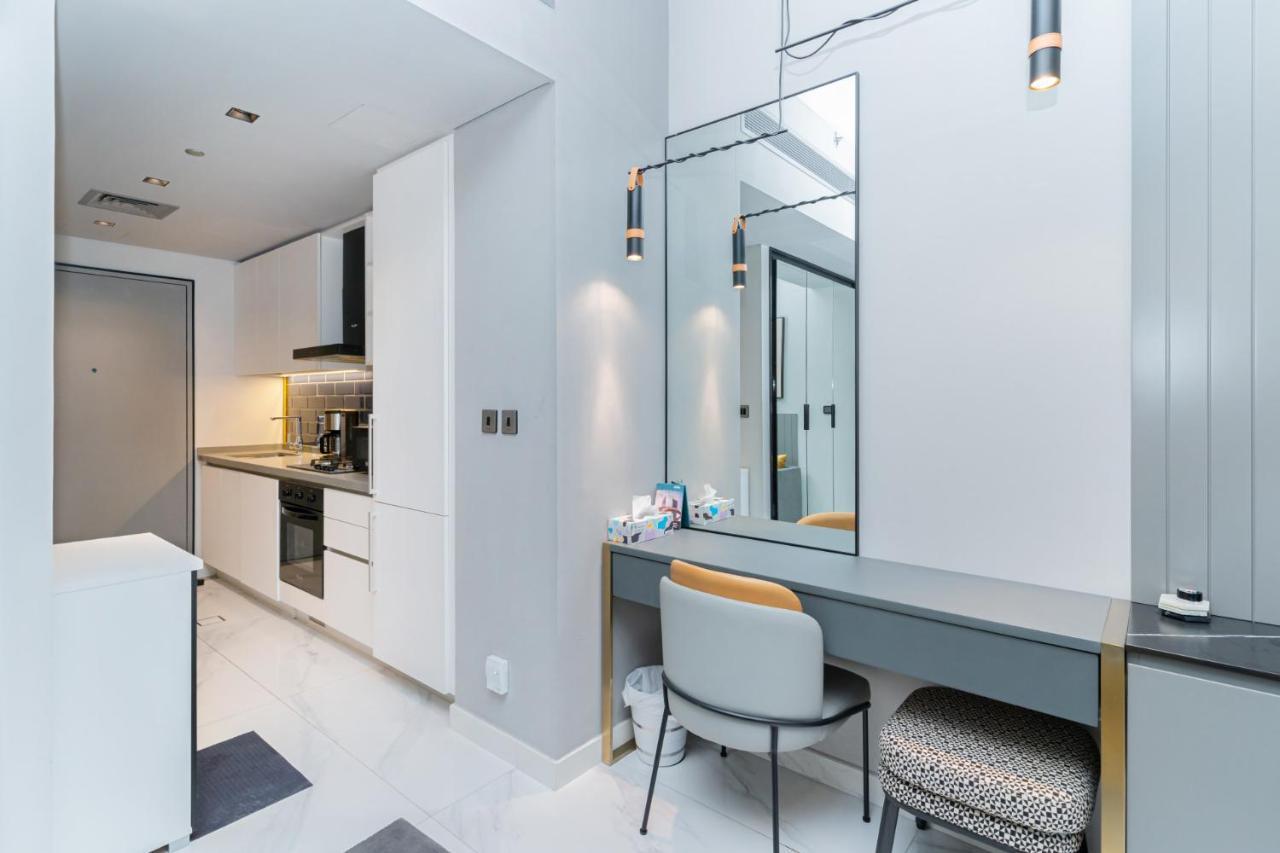 Prime Location I High Floor I Furnished Studio Apartment *